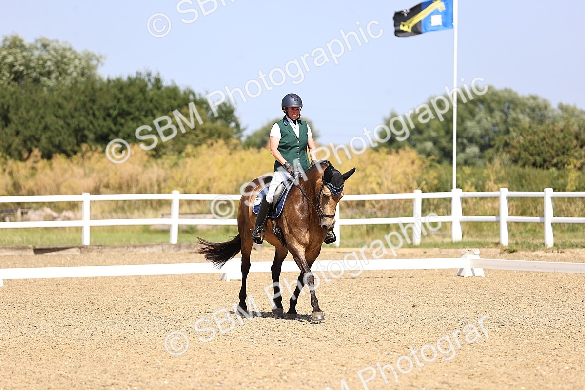 SBM_009499 - Novice 5 - 9.50-10.53