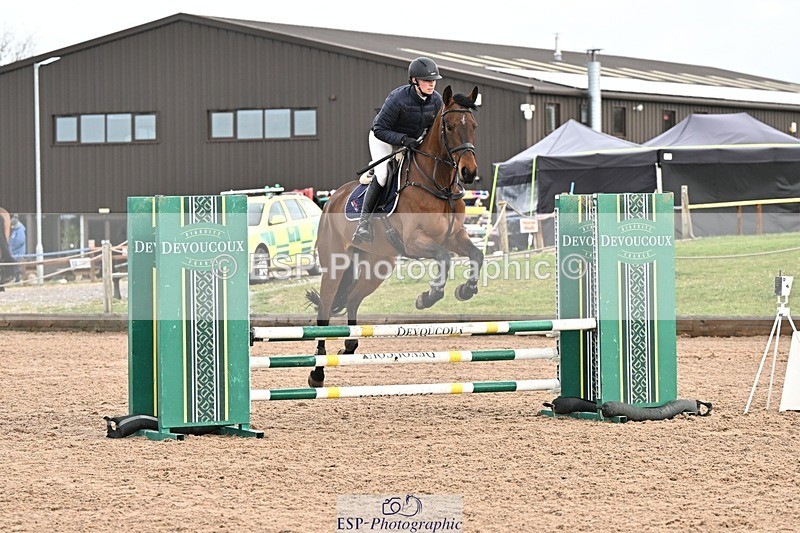 250416-090606-00021 - Cls 1 British Novice and 90cm