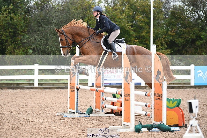 241023A-105859-00434 - Cls 1 British Novice and 90cm Open