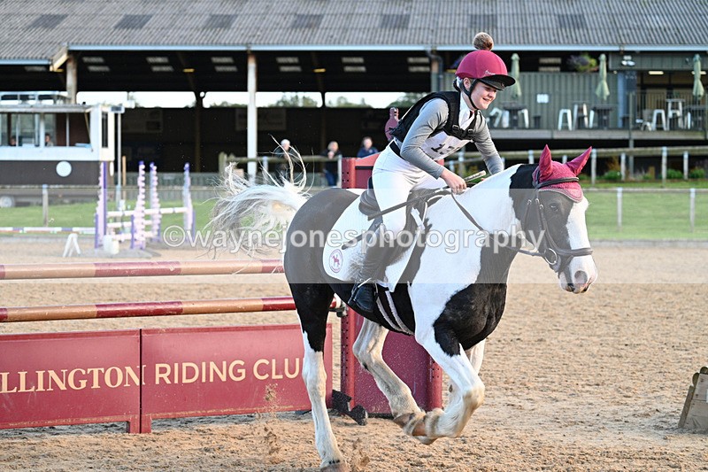 WJ7_7124 - Time 17:12 to 17:30