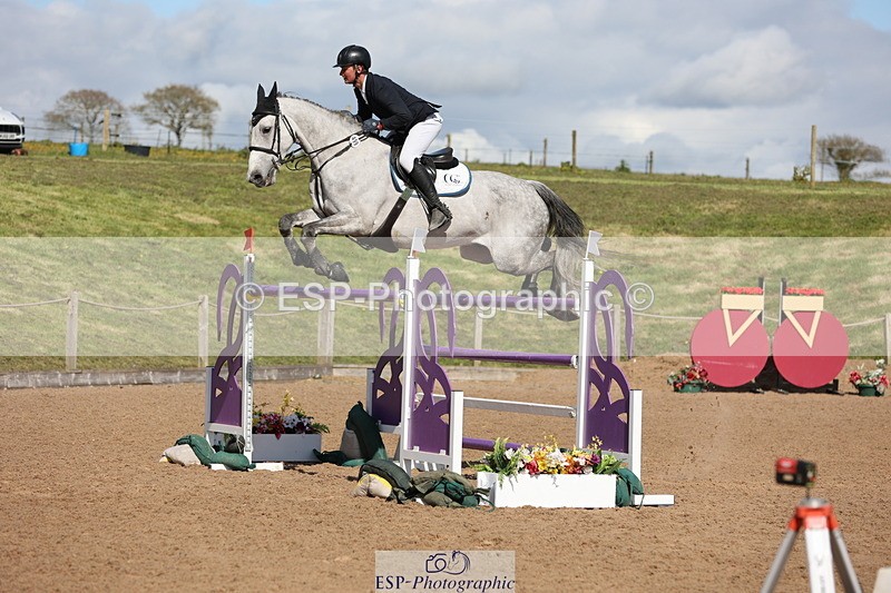 240419A-160317-09114 - Cls 10, 2 Star Big Tour 145cm  15.45 to 16.35 break