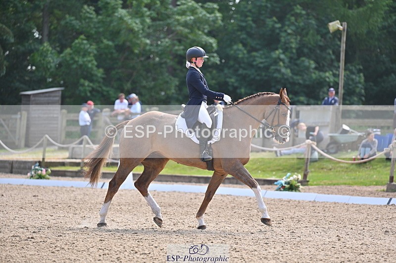 250523A-153019-07862 - A-057-Tabitha.Moore-BILLY.HOODOOS