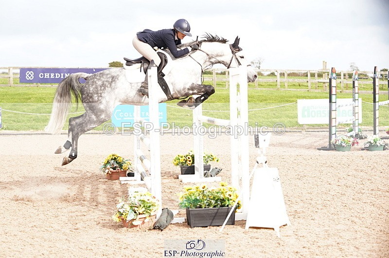 241004A-151842-00937 - Fri 04 Snr Fox & 1.20m Open