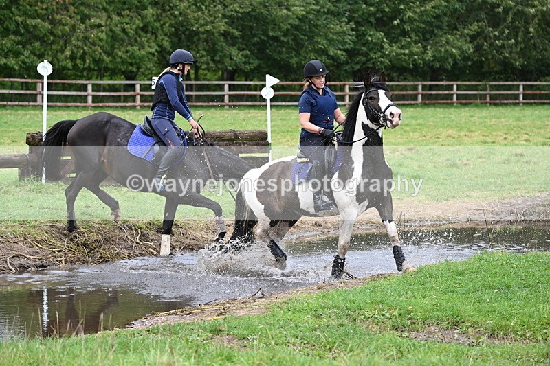 WJ6_2869 - Time at Photographer 11:01 to 11:20