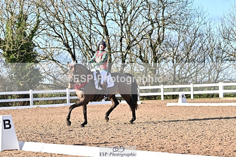 241214-124144-01669 - 106-Tyler.Bradshaw-Mexx