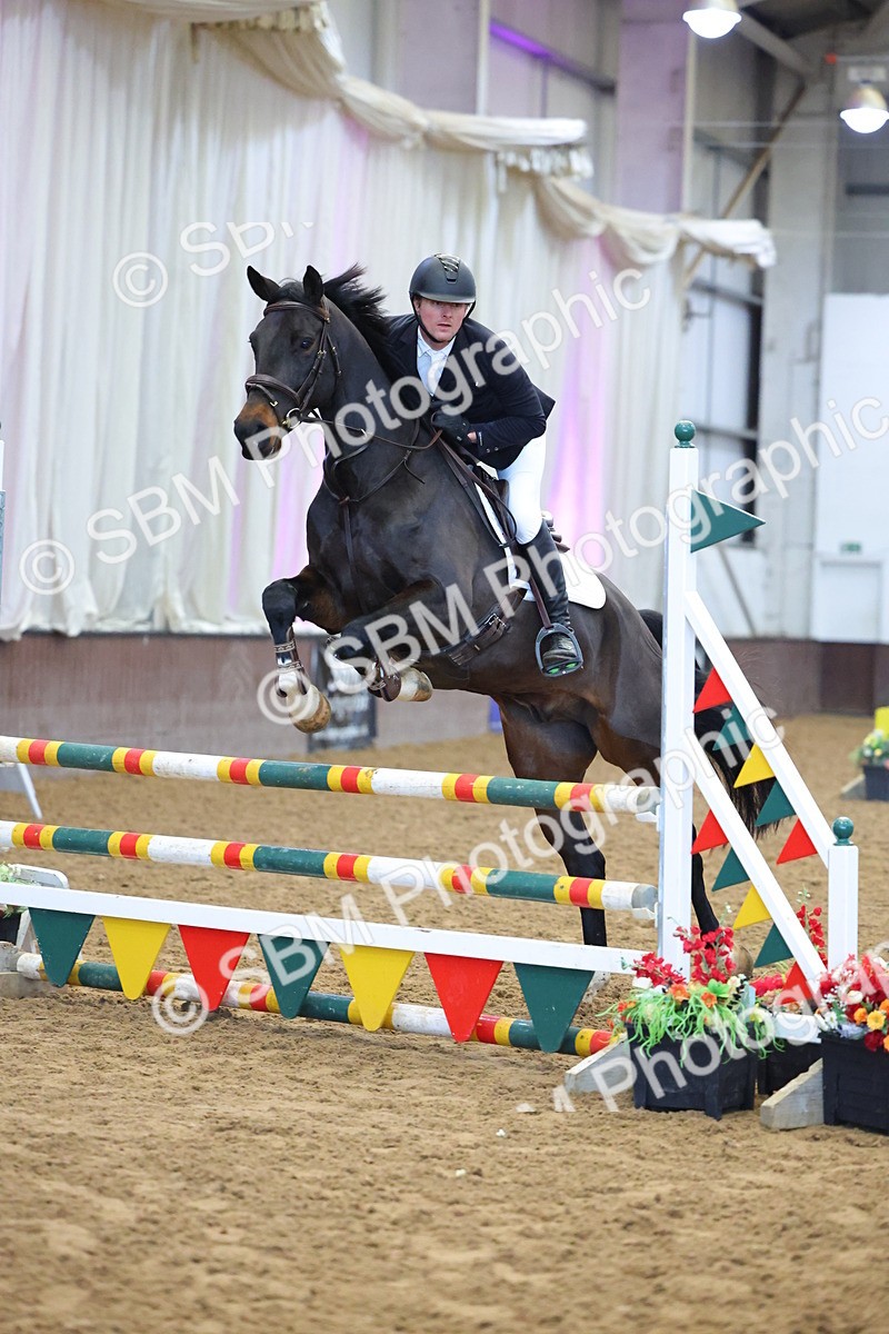 SBM_002100 - Class 8 - Senior British Novice 90cm