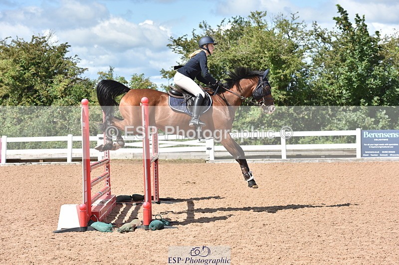 230806A-112930-01427 - Cls 17 Snr Discovery & 1m Open