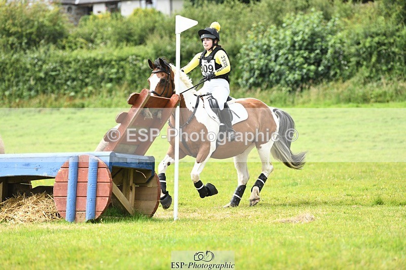 240630-143154-02181 - 809-Ella_Gilber-Coded_Country_Eva