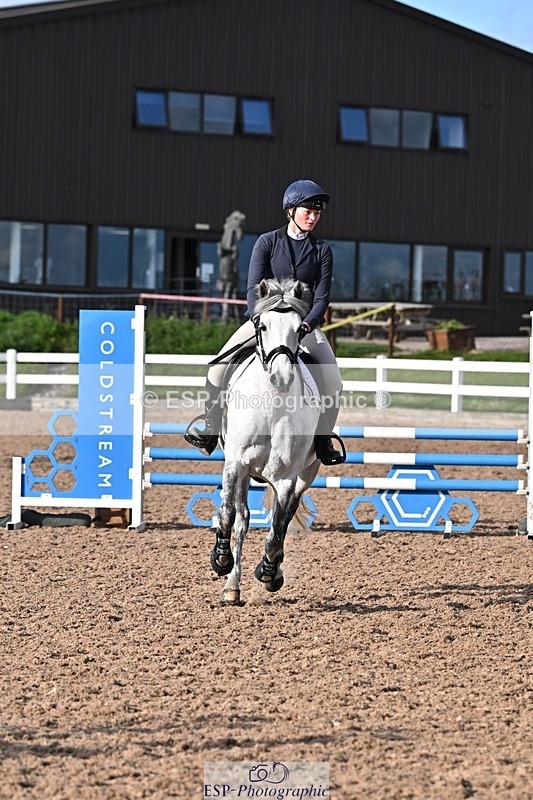 260512-182901-00582 - 90cm Classes
