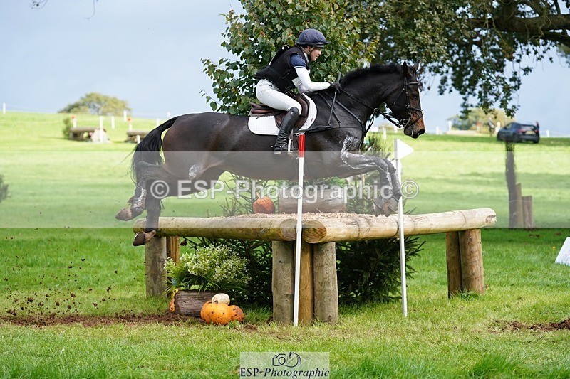 231020-135318-09414 - 108-BELGRAVE.IRENA-Lizzie.Scholefield-XC