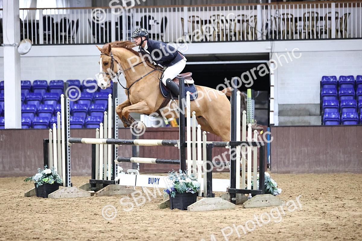 SBM_2252 - Class 8 - Nupafeed Supplements Senior Discovery/ 1m Open