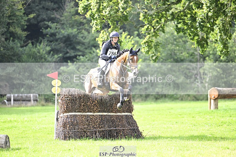 240804-172254-18914 - 758-Christopher_Wincer-CASA_COMQUEST