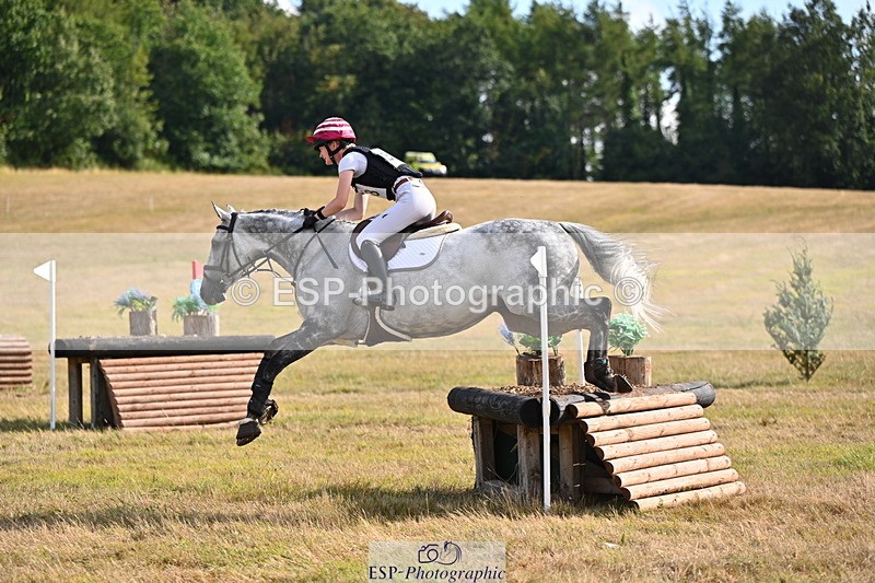 250803A-171114-17989 - R-808-Alice.Sandiford-THE.GREY.DANCER