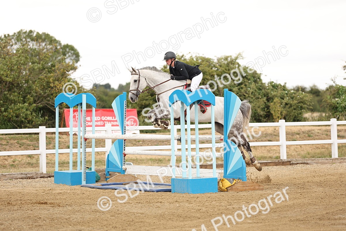 SBM_023910 - Class 6 - Senior Newcomers 1.10m