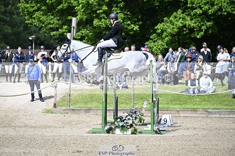 250525A-103603-15455 - A-052-Musa.Hussain-LIQUID.LUCK