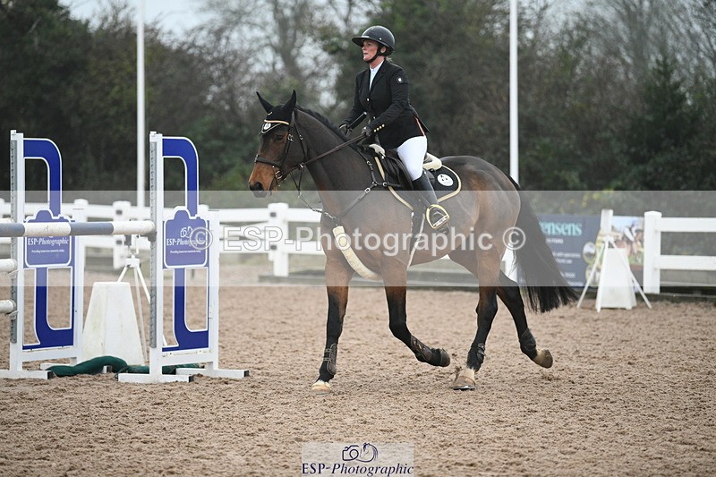 241103A-105757-07629 - SUN Cls 21 Snr Newcomers and 1.10m Open