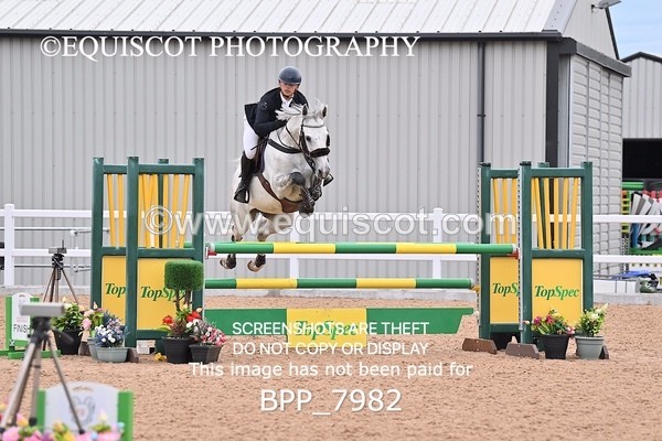 BPP_7982 - CLASS 17 FRI The Farriers Challenge Senior 1.15m Open Inc 1.15m Members Cup