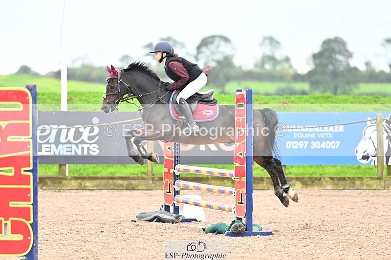 250920-154805-01785 - Cls 21 Pony Intro 80cm Derby