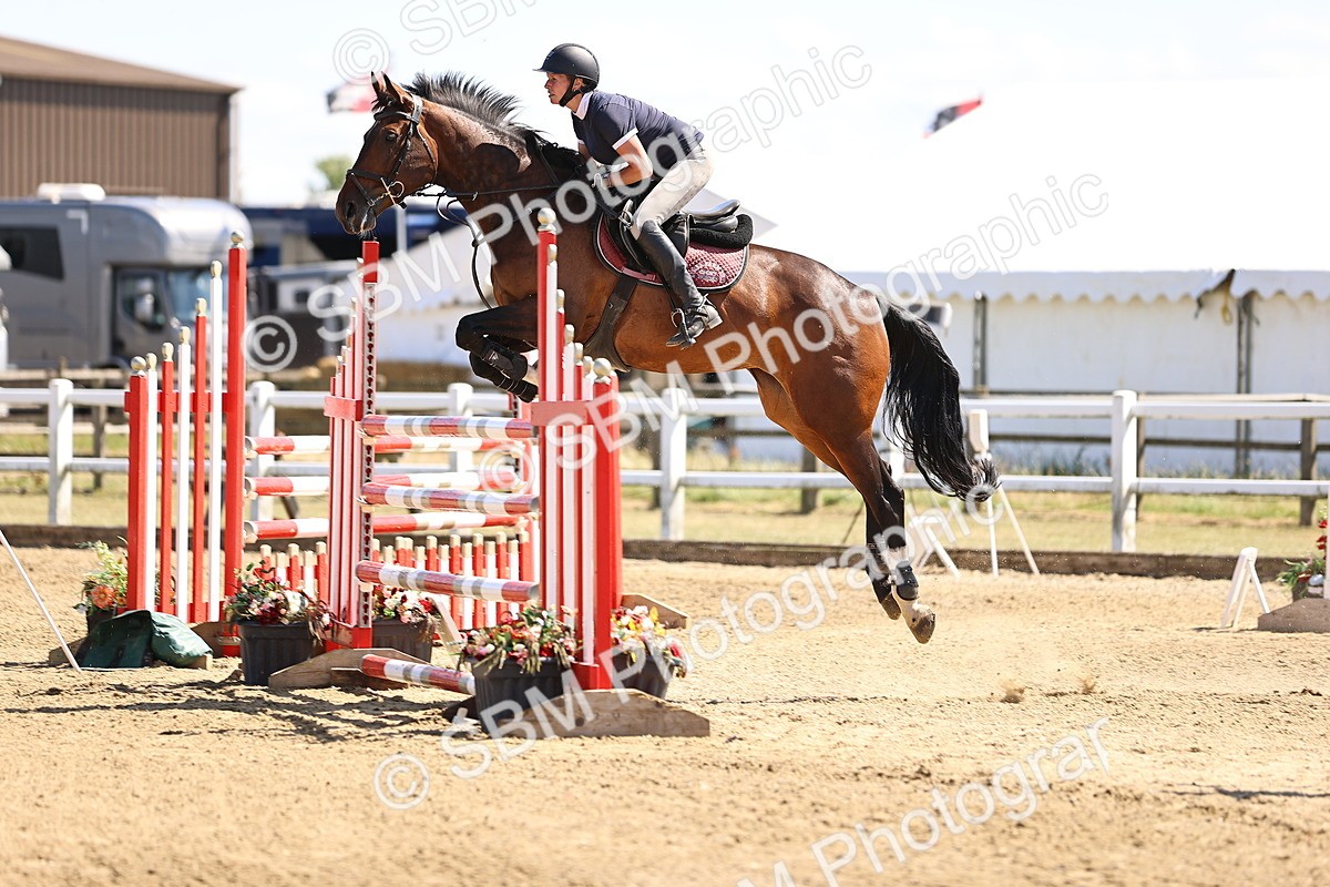SBM_015090 - Class 16 - Senior foxhunter - 1.20m Open
