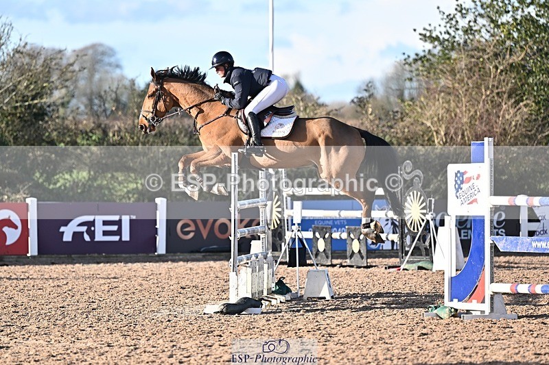 251203-134304-00701 - Cls 5 Foxhunter and 1.20m Open
