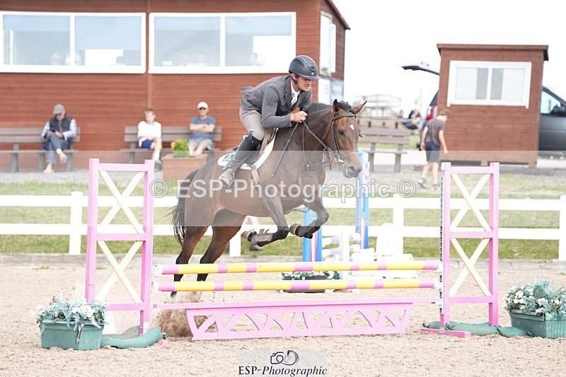 250805-160204-00208 - 70cm