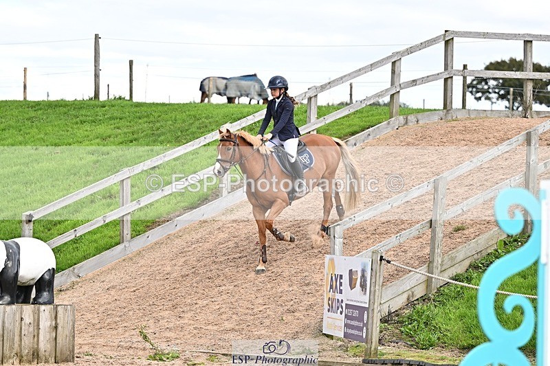 250921-143746-03917 - Cls 20 Pony 80cm Derby