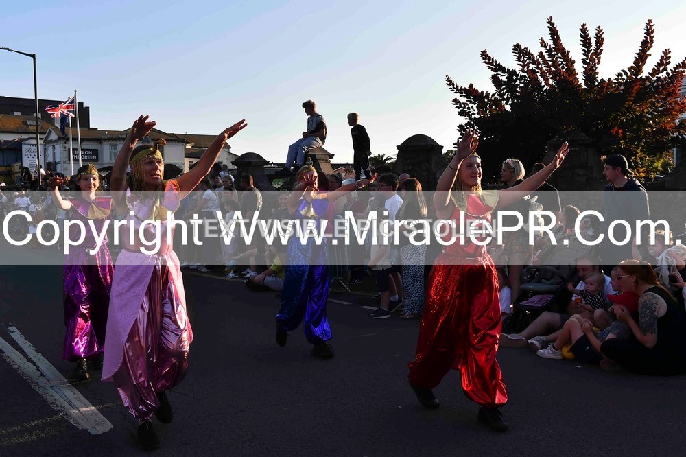 SH4_3522 - Carnival Procession.