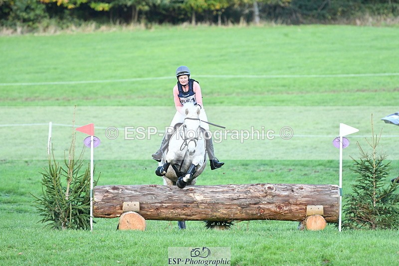 251025A-163740-22235 - H-651-Victoria.Tar