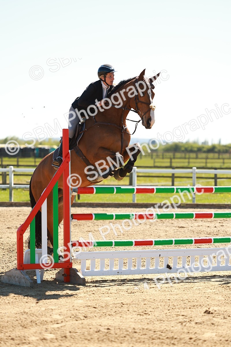SBM_001801 - Class 5 - Senior Foxhunter - 1.20m