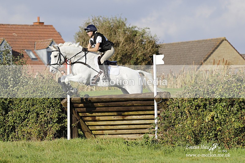  WWHT 171021 4029 - Open (1.00m)  17/10/21