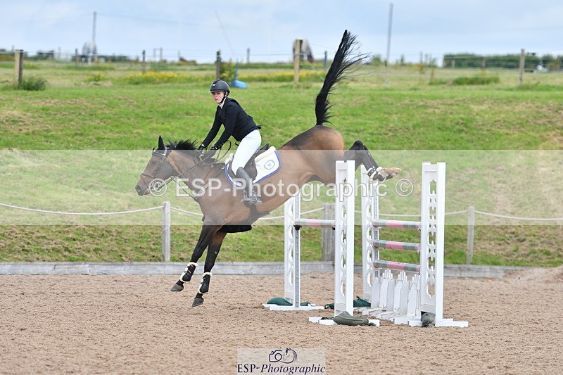 240609A-141340-06066 - Cls 19 Snr Foxhunter and 1.20m Open