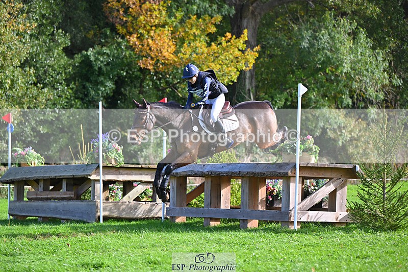 241025-124455-08307 - 108-Xanthe.Baylis-MONBEG.BY.MAGIC