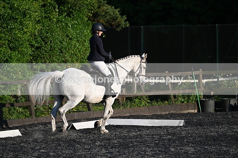 WJ7_5620 - Class 3 Novice 1