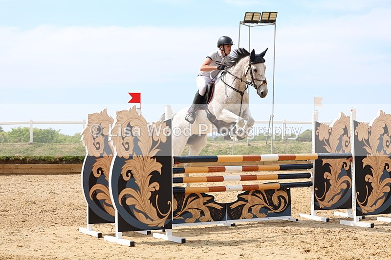 3E7A7240 - Class 7: Senior Newcomers/1.10m open