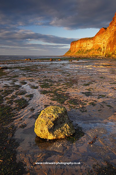 Hunt Cliff, Saltburn.   ref 8236 - North Yorkshire and Cleveland