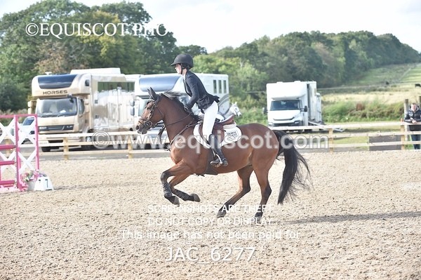 JAC_6277 - CLASS 9 SAT Pony Foxhunter/ 1.10m Open