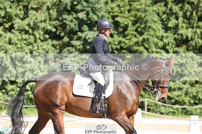 240719-155927-03004 - 237-Sue_Lanz-Wellshead_Foxtrot