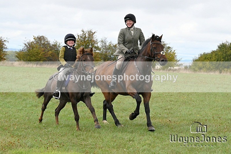 WJ7_1029 - Berks & Bucks Hound Exercise Blewbury 13-09-26