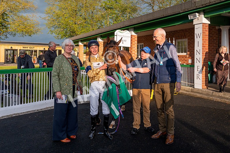 220425-Race 6-Perfectly Timed-3093 - Race 6