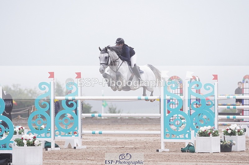 240720A-105210-14185 - Cls 3, 3 Star Small Tour 1.40m