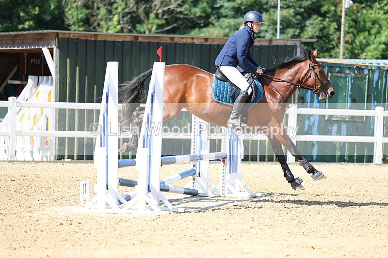 3E7A2495 - Class 2: 70cm Juniors and Seniors