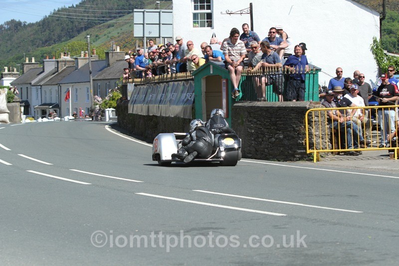 IMG_2694 - Sidecar Race 2 - TT 2013