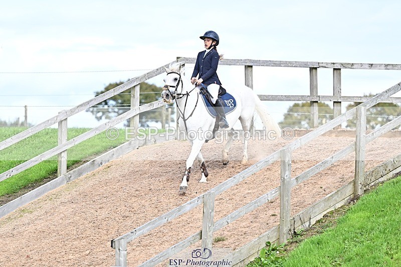 250921-150217-03977 - Cls 20 Pony 80cm Derby