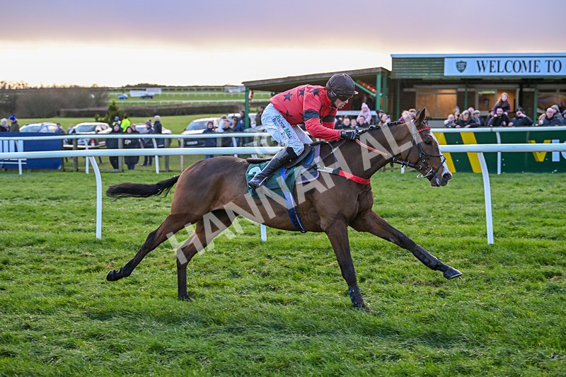 010125-Race 3-How About No-6139 - Race 3