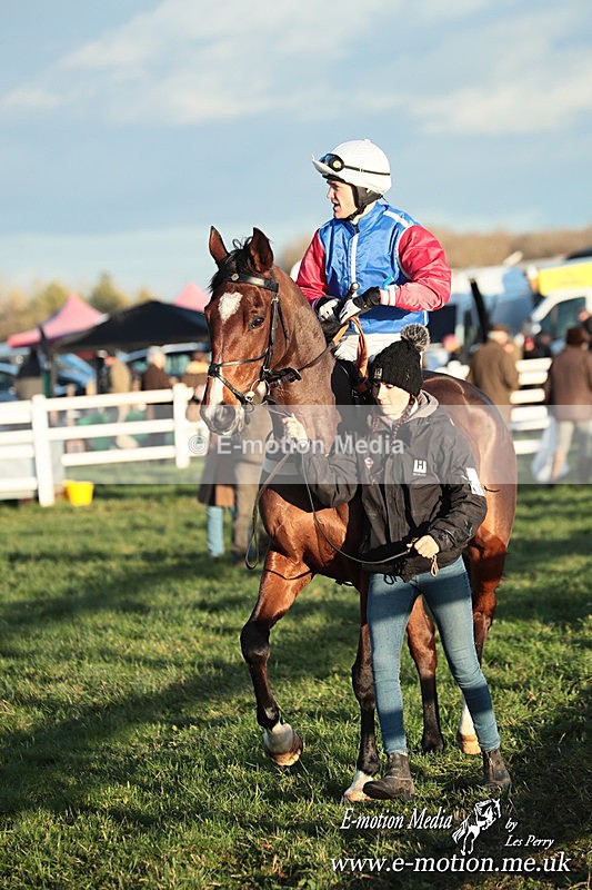 PtP 301125  0926 - Hursley Hambledon Point-to-Point Larkhill Racecourse 30/12/2025
