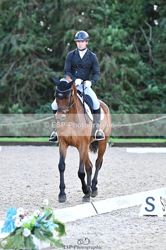 251023A-151912-05394 - C-255-Rupert.Batting