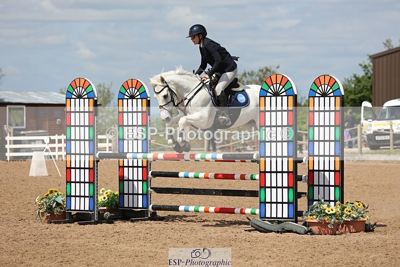 250504-124705-02587 - Cls 5 Pony Foxhunter and 1.10m Open