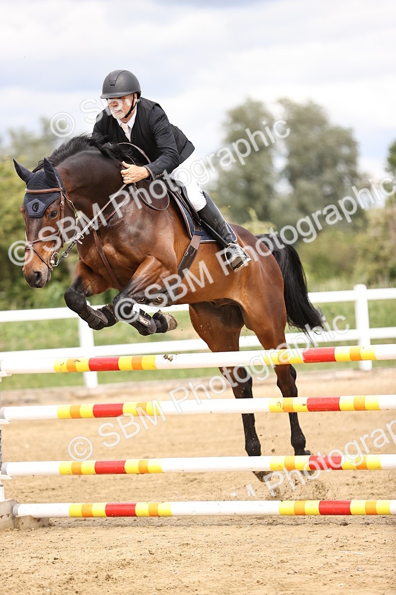 SBM_003151 - Class 11 - Senior Newcomers - 1.10m