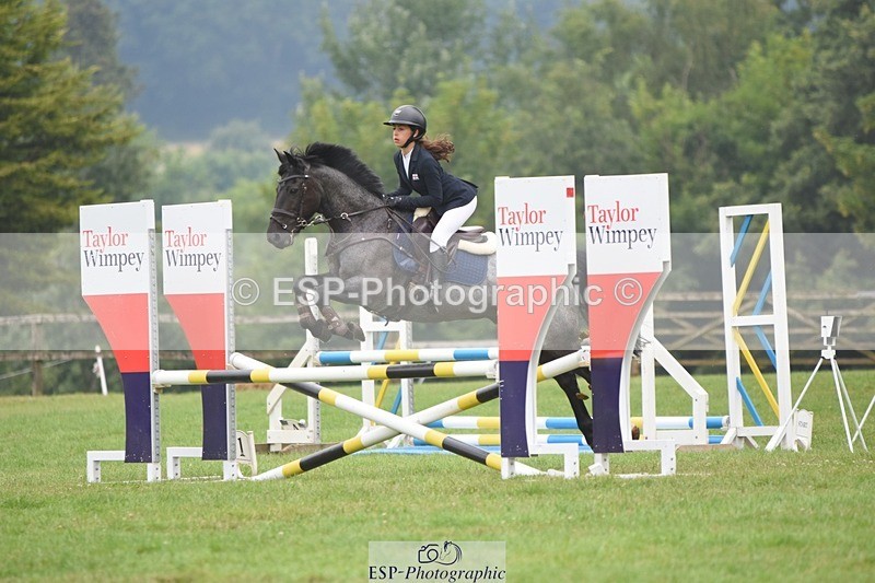 230618-101320-10308 - Cls 28 British Novice & 80cm Open