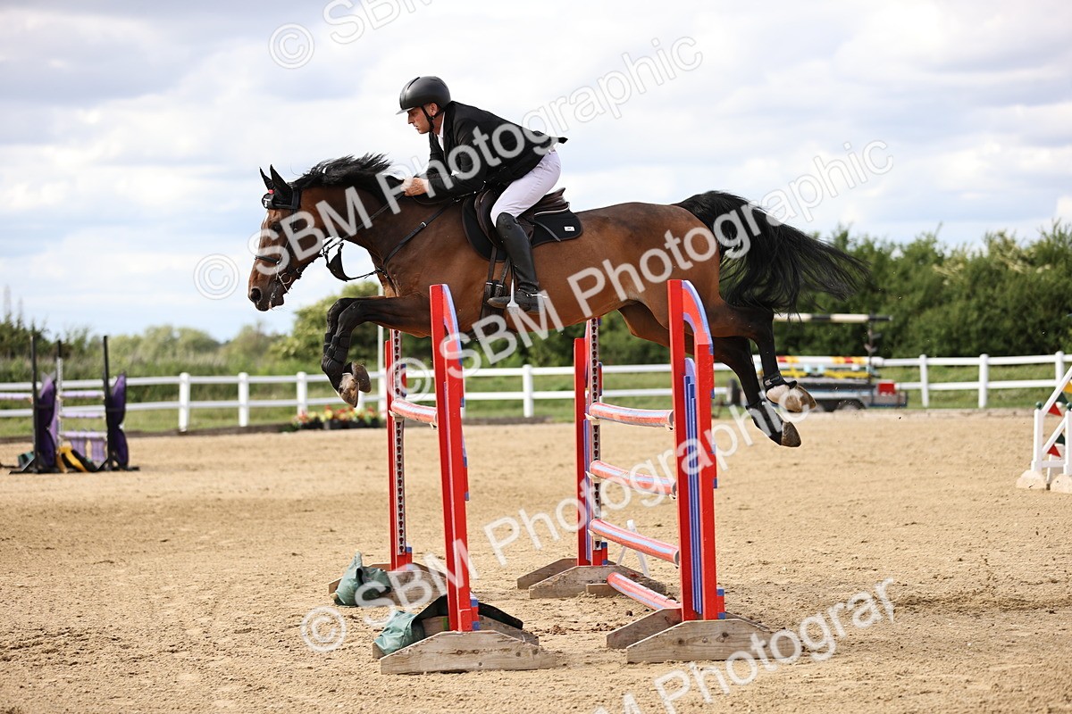 SBM_003805 - Class 13 - Senior Foxhunter - 1.20m